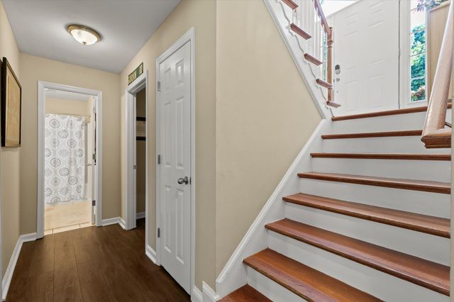 105 Creekside Drive, Dalton, GA 30720