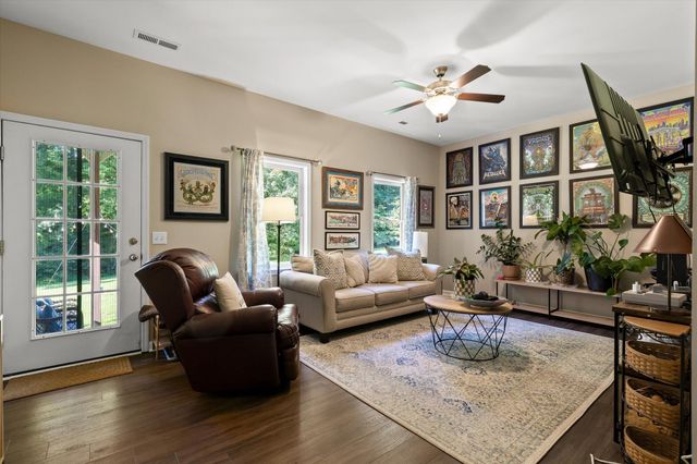 105 Creekside Drive, Dalton, GA 30720