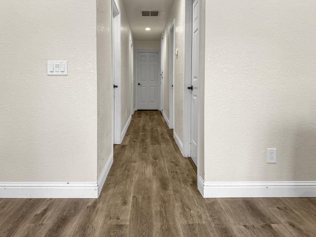 1435 Christina Dr, Tracy, CA 95376