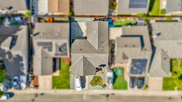 1435 Christina Dr, Tracy, CA 95376