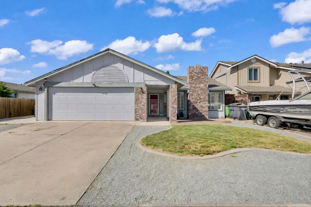 1435 Christina Dr, Tracy, CA 95376