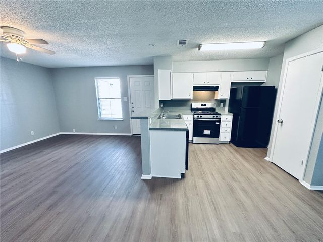 5500 Rose Hill CIR A, Austin, TX 78745