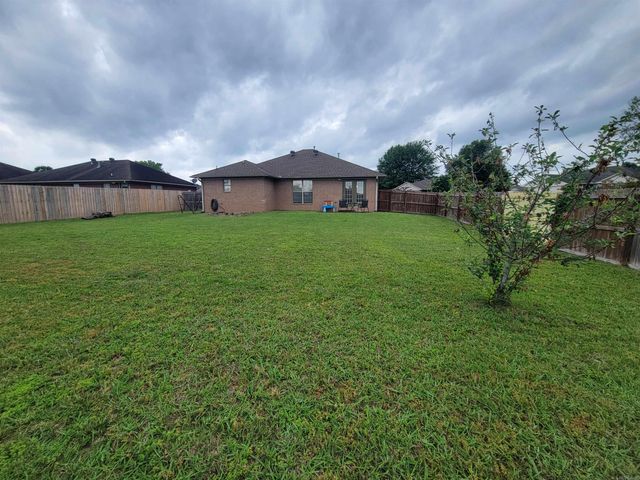 920 Crestliner Dr, Conway, AR 72034