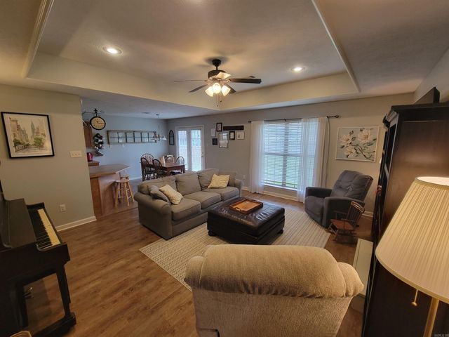 920 Crestliner Dr, Conway, AR 72034