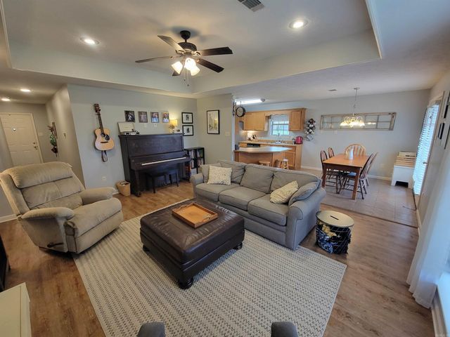 920 Crestliner Dr, Conway, AR 72034