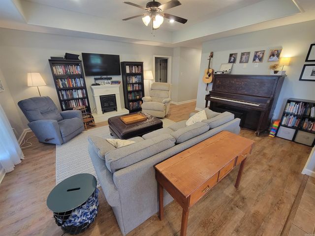 920 Crestliner Dr, Conway, AR 72034