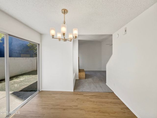 18621 N 4TH Drive, Phoenix, AZ 85027