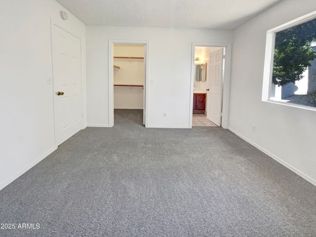 18621 N 4TH Drive, Phoenix, AZ 85027