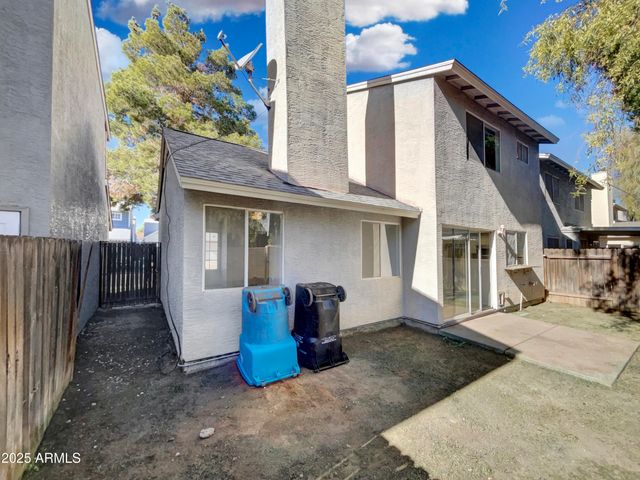 18621 N 4TH Drive, Phoenix, AZ 85027