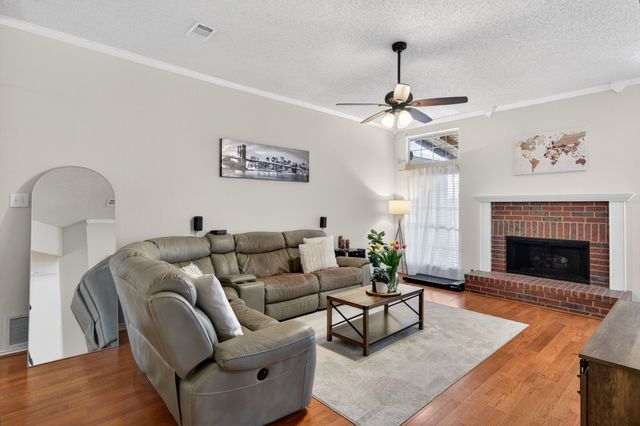 2725 Bordeaux Drive, Mckinney, TX 75070