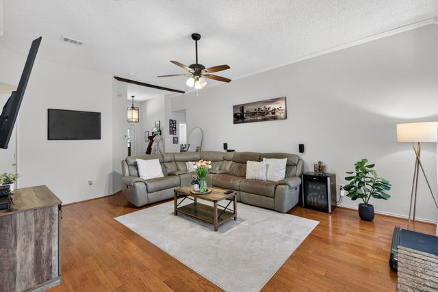 2725 Bordeaux Drive, Mckinney, TX 75070