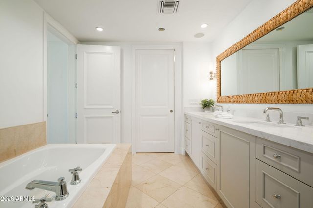 7181 E CAMELBACK Road 504, Scottsdale, AZ 85251