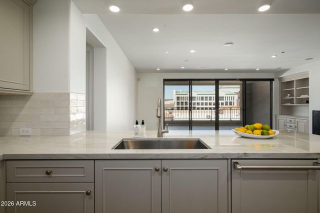 7181 E CAMELBACK Road 504, Scottsdale, AZ 85251