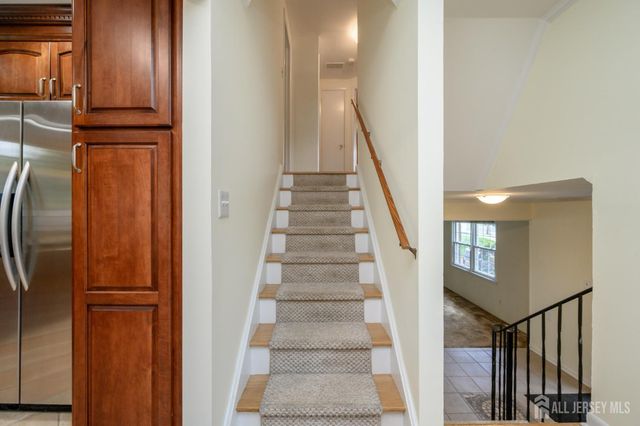31 Starlit Drive, Middlesex, NJ 08846