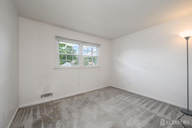 31 Starlit Drive, Middlesex, NJ 08846