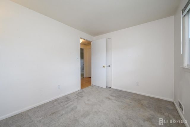 31 Starlit Drive, Middlesex, NJ 08846
