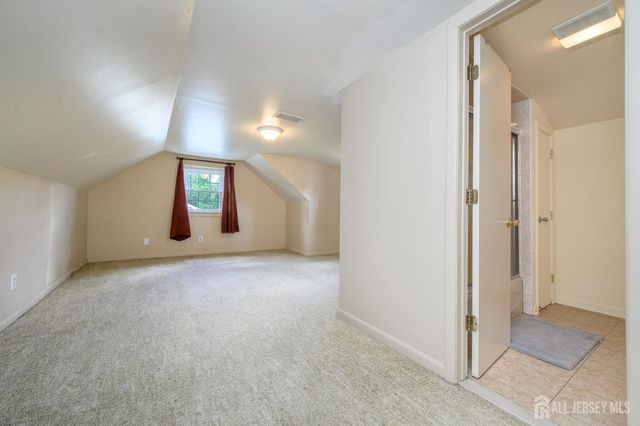 31 Starlit Drive, Middlesex, NJ 08846