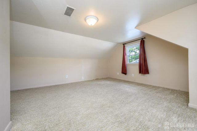 31 Starlit Drive, Middlesex, NJ 08846
