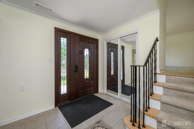31 Starlit Drive, Middlesex, NJ 08846