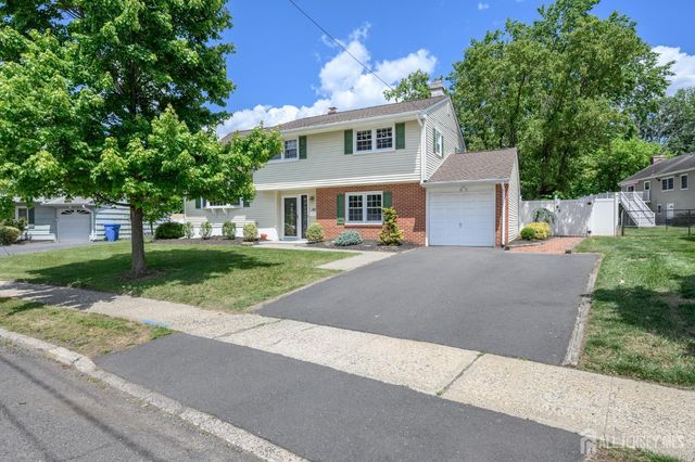 31 Starlit Drive, Middlesex, NJ 08846