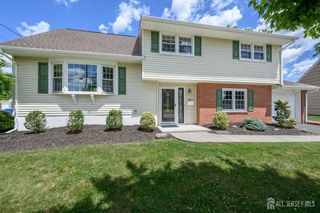 31 Starlit Drive, Middlesex, NJ 08846