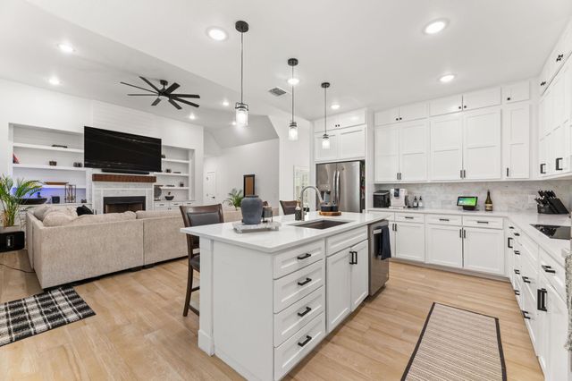 20901 Oak Dale DR, Lago Vista, TX 78645