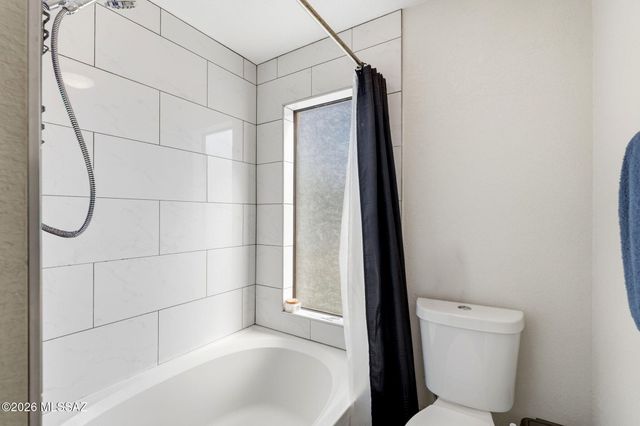 661 S Granite Falls Drive, Tucson, AZ 85748