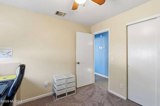 661 S Granite Falls Drive, Tucson, AZ 85748