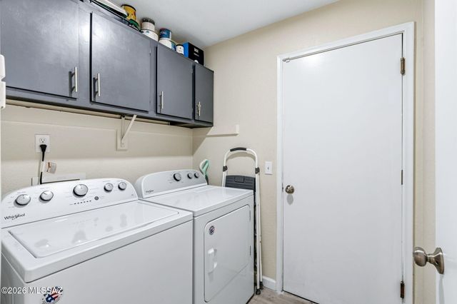 661 S Granite Falls Drive, Tucson, AZ 85748