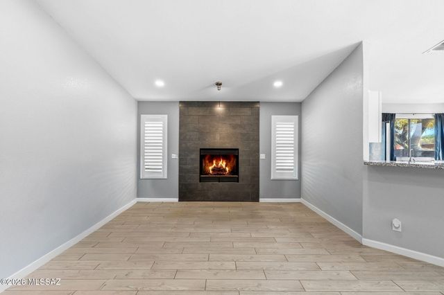 661 S Granite Falls Drive, Tucson, AZ 85748