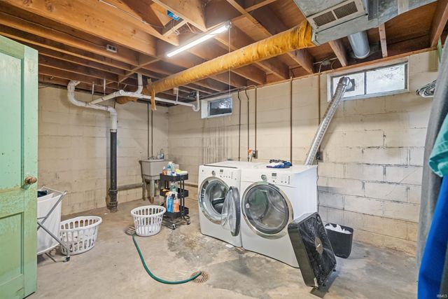 130 Westmoreland West Drive, Kokomo, IN 46901