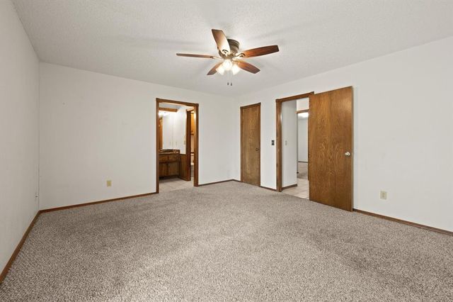 10325 Exter Avenue, Yukon, OK 73099