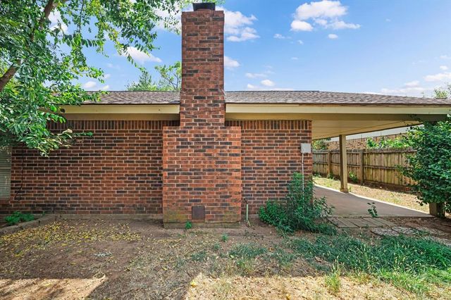 10325 Exter Avenue, Yukon, OK 73099