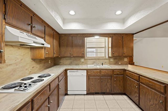 10325 Exter Avenue, Yukon, OK 73099