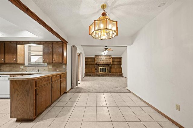 10325 Exter Avenue, Yukon, OK 73099