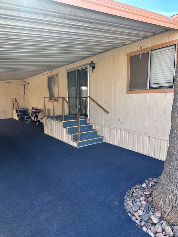 2700 8 ST, Yuma, AZ 85364