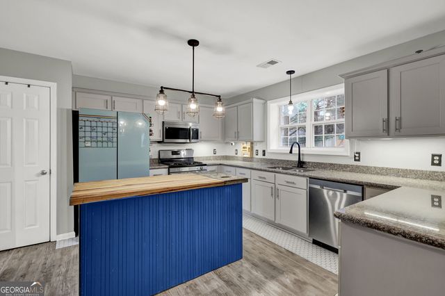 3780 Harris Boulevard NW, Kennesaw, GA 30144