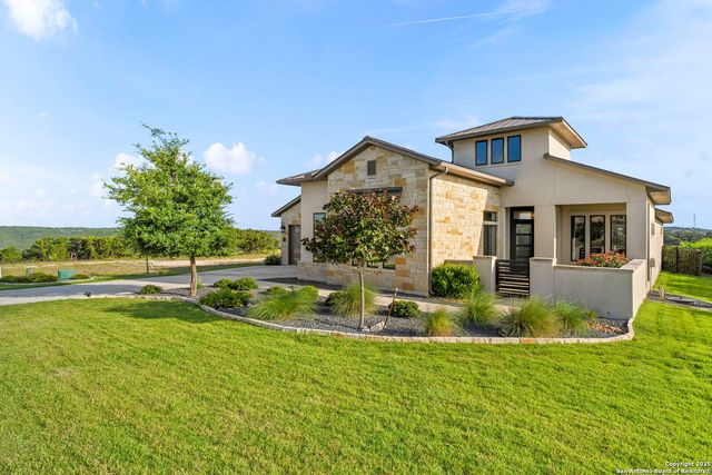 75 E Mariposa Parkway, Boerne, TX 78006