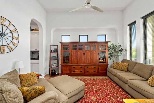 75 E Mariposa Parkway, Boerne, TX 78006