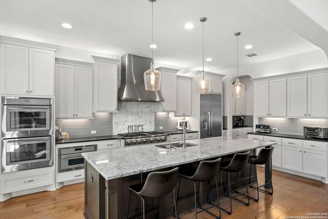 75 E Mariposa Parkway, Boerne, TX 78006