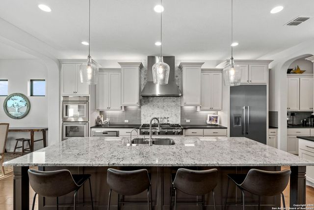 75 E Mariposa Parkway, Boerne, TX 78006