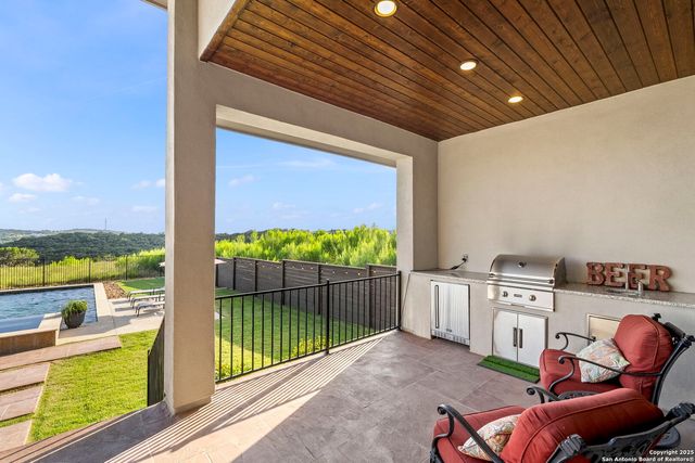 75 E Mariposa Parkway, Boerne, TX 78006