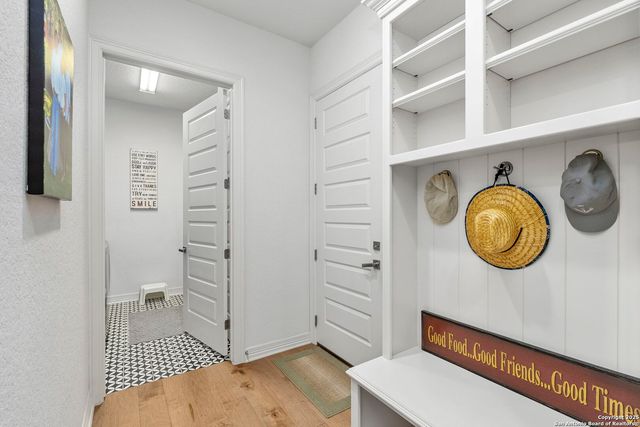 75 E Mariposa Parkway, Boerne, TX 78006