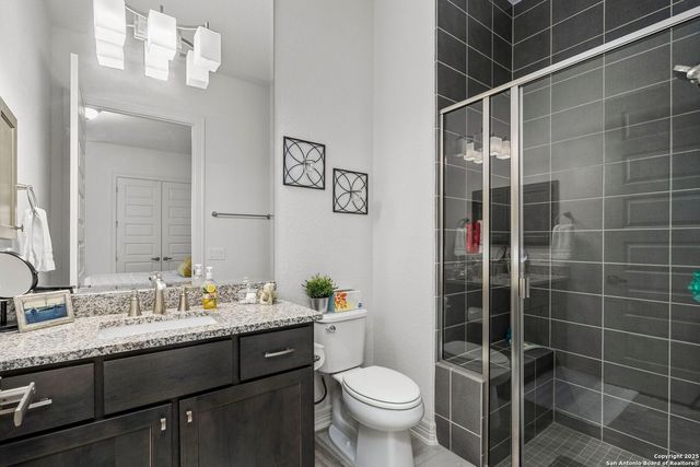 75 E Mariposa Parkway, Boerne, TX 78006