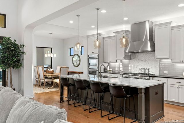 75 E Mariposa Parkway, Boerne, TX 78006