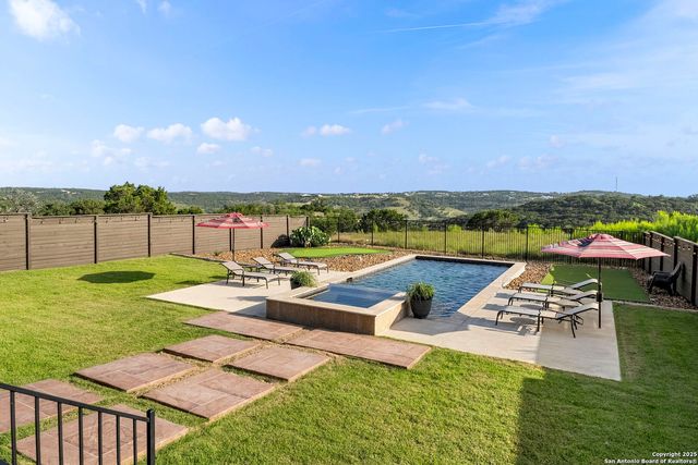 75 E Mariposa Parkway, Boerne, TX 78006