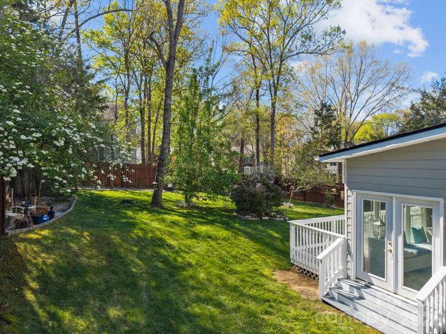 6215 Glencairn Court, Charlotte, NC 28269