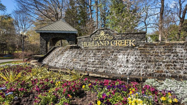 6215 Glencairn Court, Charlotte, NC 28269