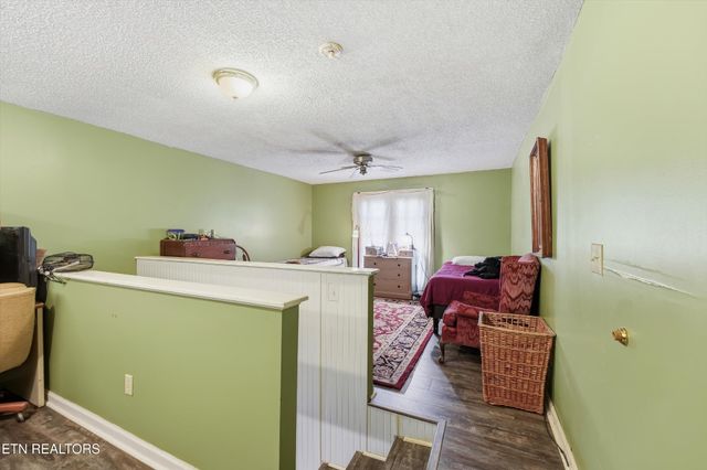 9613 Norris Fwy, Powell, TN 37849
