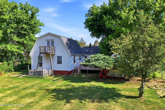 9613 Norris Fwy, Powell, TN 37849